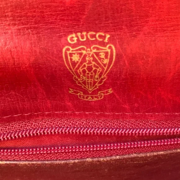 ⭐️ GUCCI 70s Red Bag - Picture 2 of 12